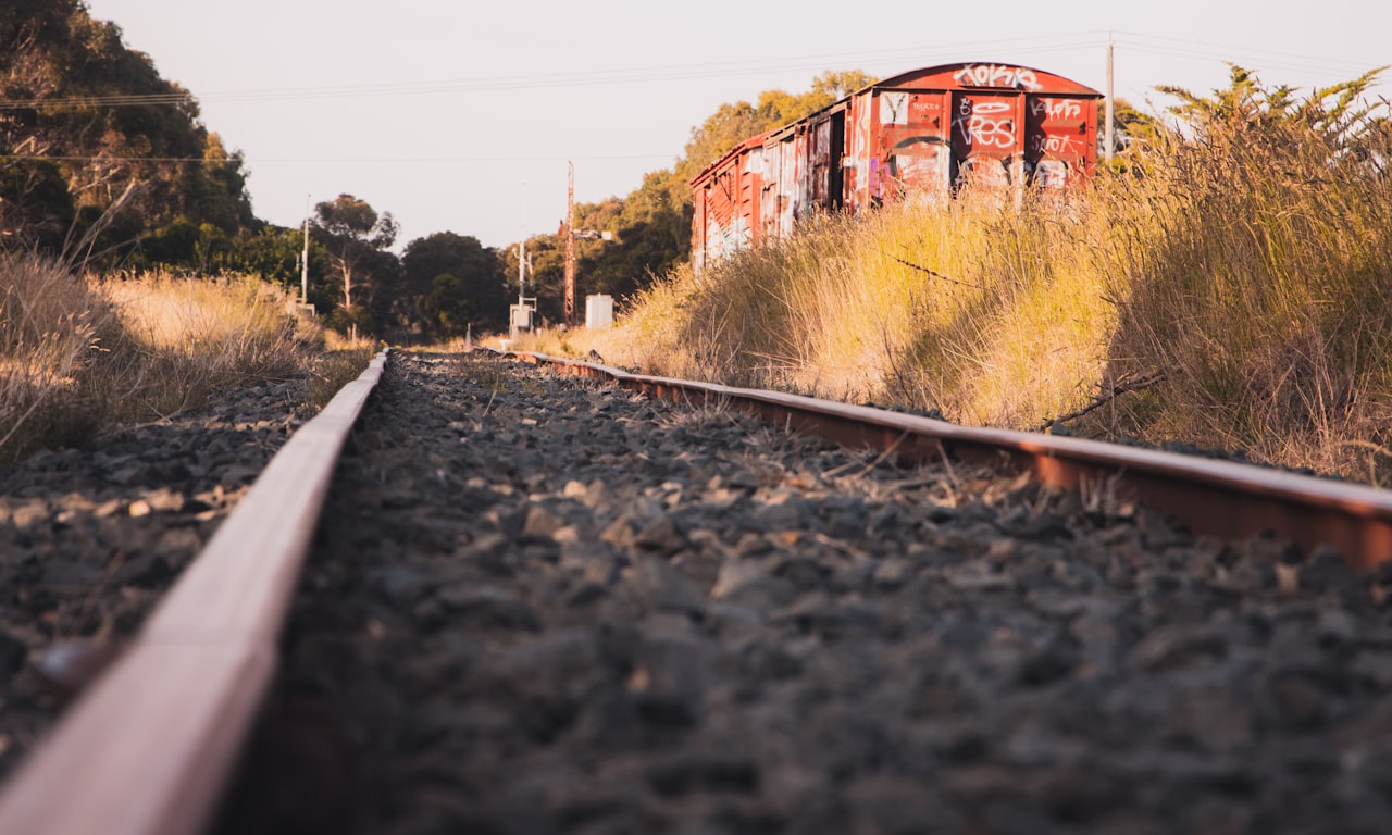 السكك الحديدية النايلون دبوس: التعريف والمواد والمزايا والتطبيقات